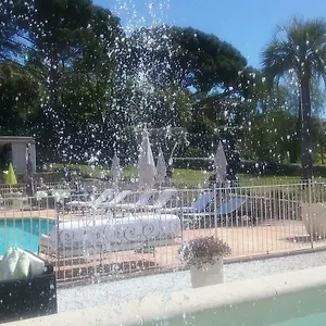 https://la-bastide-saint-anne.fr-provencehotel.com